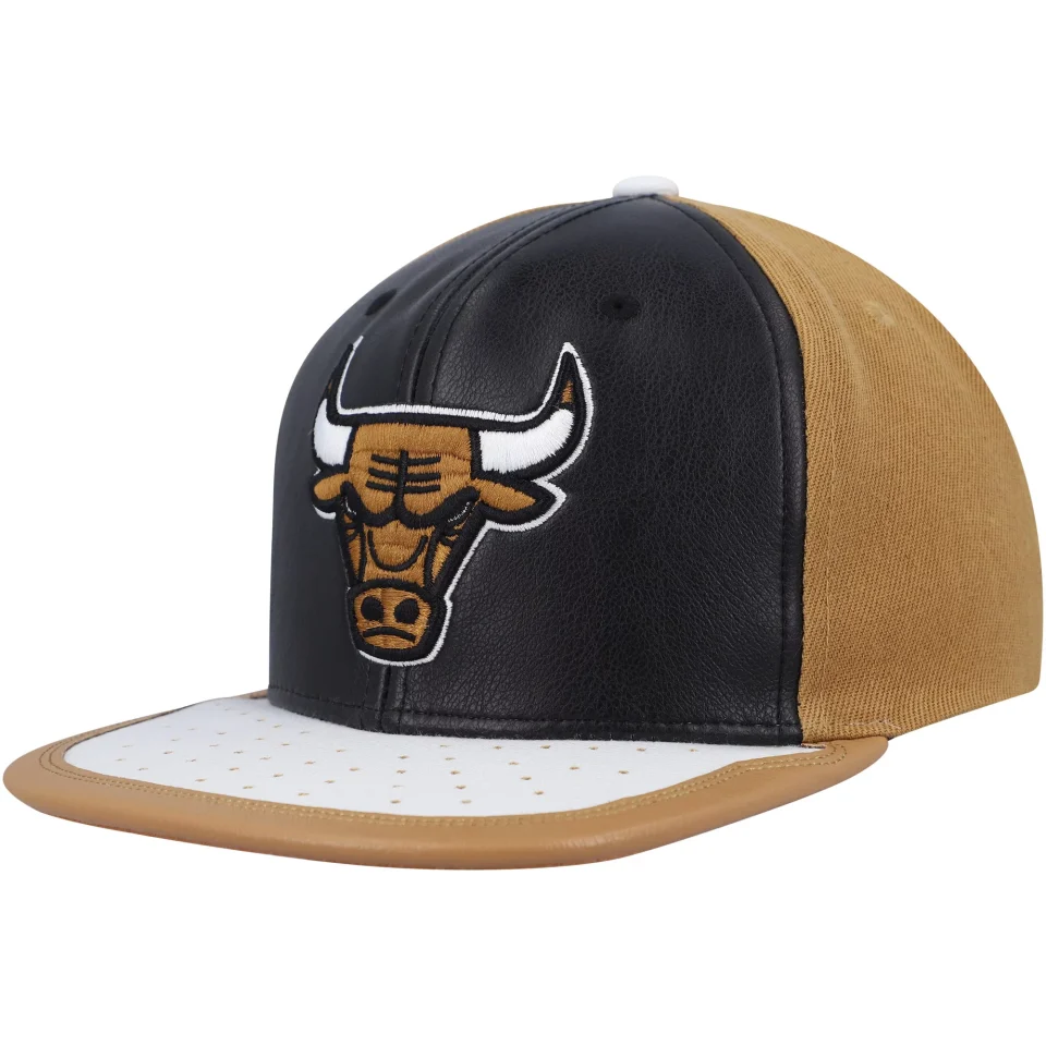 Long-Lasting Men's Mitchell & Ness Black/Tan Chicago Bulls Day One Snapback Hat - OSFA